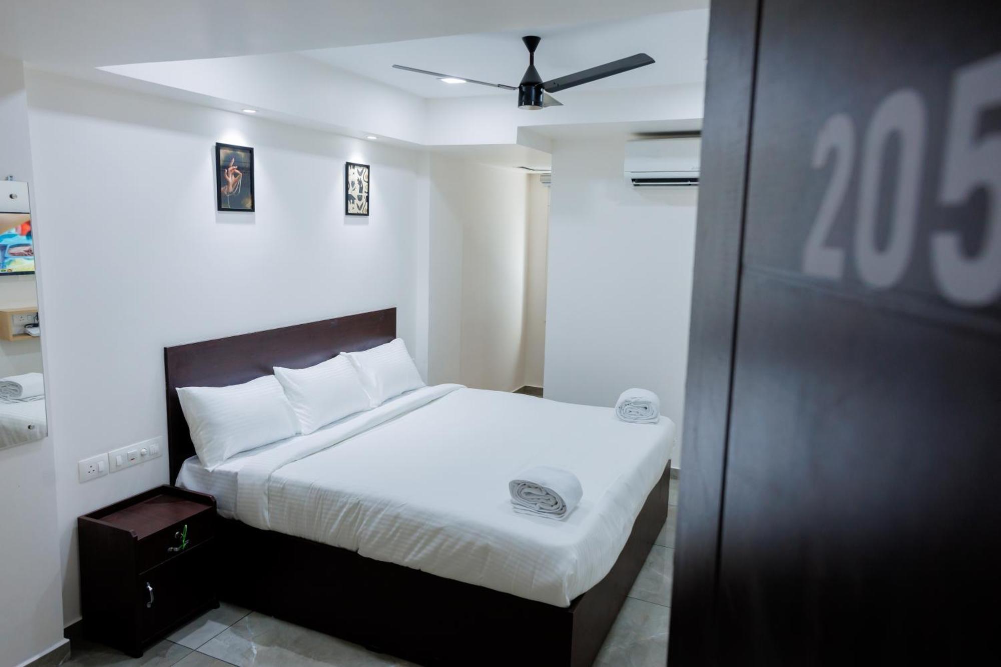 Reach Inn Kochi Екстер'єр фото