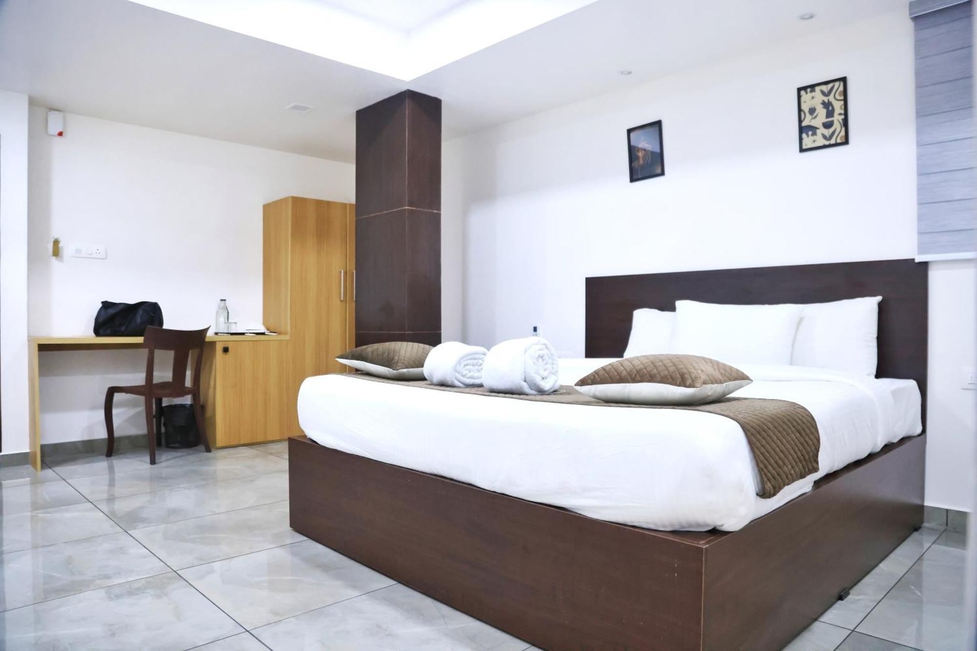 Reach Inn Kochi Екстер'єр фото